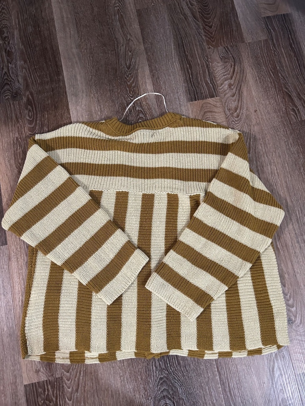 FP Beach High Tide Cardigan Sz XL Olive and Cream Striped V-Neck Coastal Vibes - Picture 7 of 9